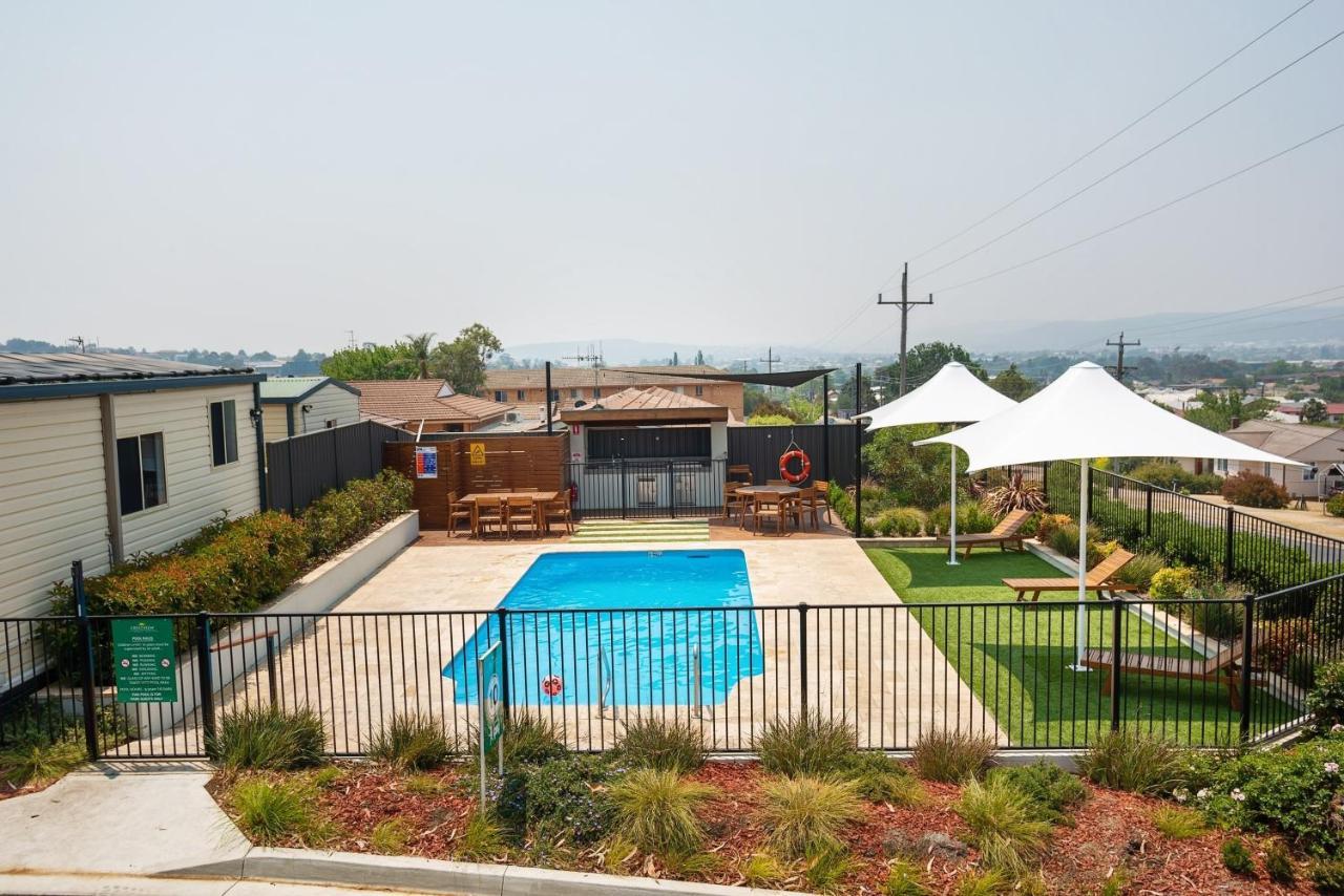 Hotel Crestview Tourist Park Queanbeyan Exterior foto