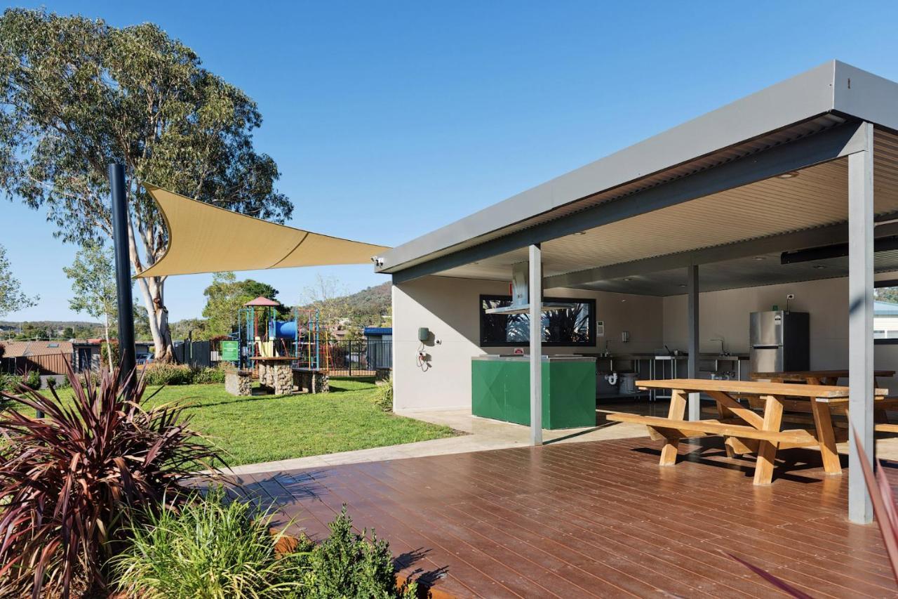 Hotel Crestview Tourist Park Queanbeyan Exterior foto